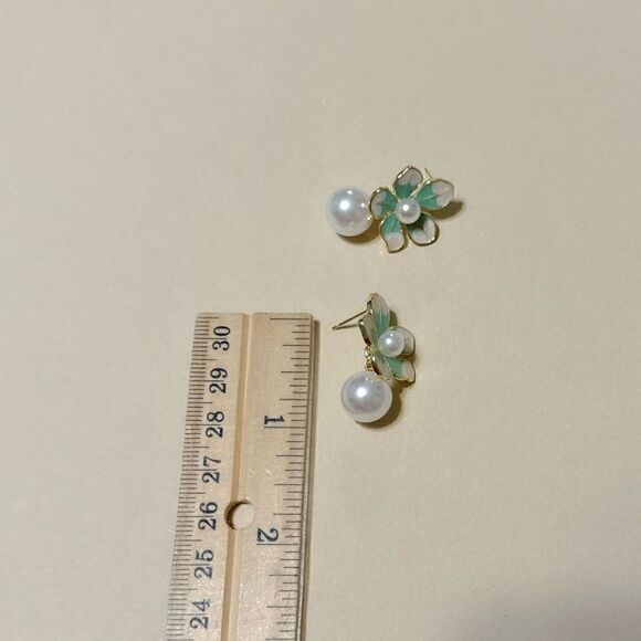 Flower pearl earrings N793 - Picture 4 of 5